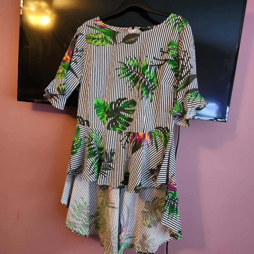 Ashley Stewart Brand NEW Striped Tropical High-Low Top Sz 14